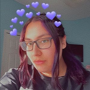 Meet your Posher, Emilee